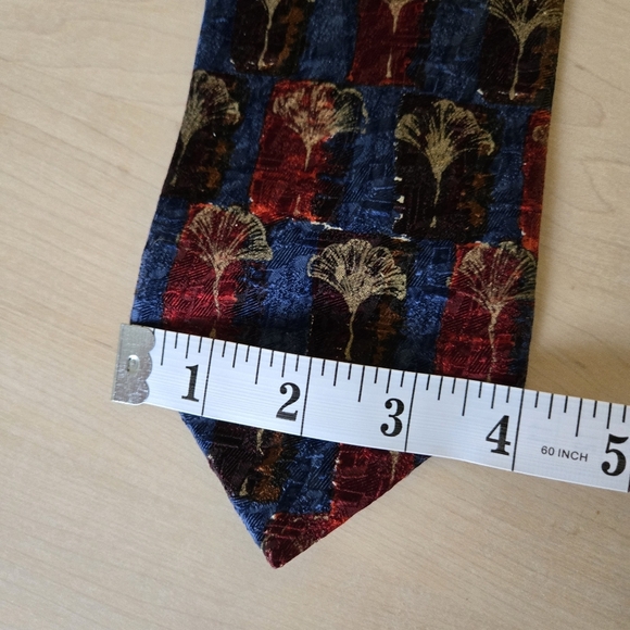 Ermenegildo Zegna Blue and Red Artistic Tie - Picture 7 of 7